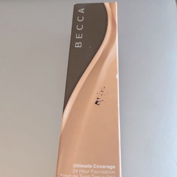 NWT Becca ultimate coverage 24h foundation in shell - Picture 1 of 3